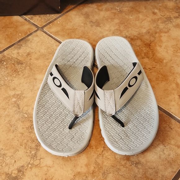 Oakley Operative Men's Sandal - Picture 4 of 8